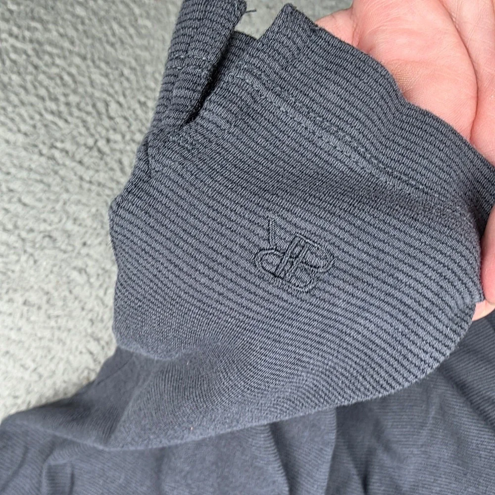 Banana Republic‎ Luxe Touch Performance Tee Mens XL Gray Textured Ribbed Cotton